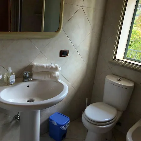 Alcantara Nocleg ze śniadaniem 4*